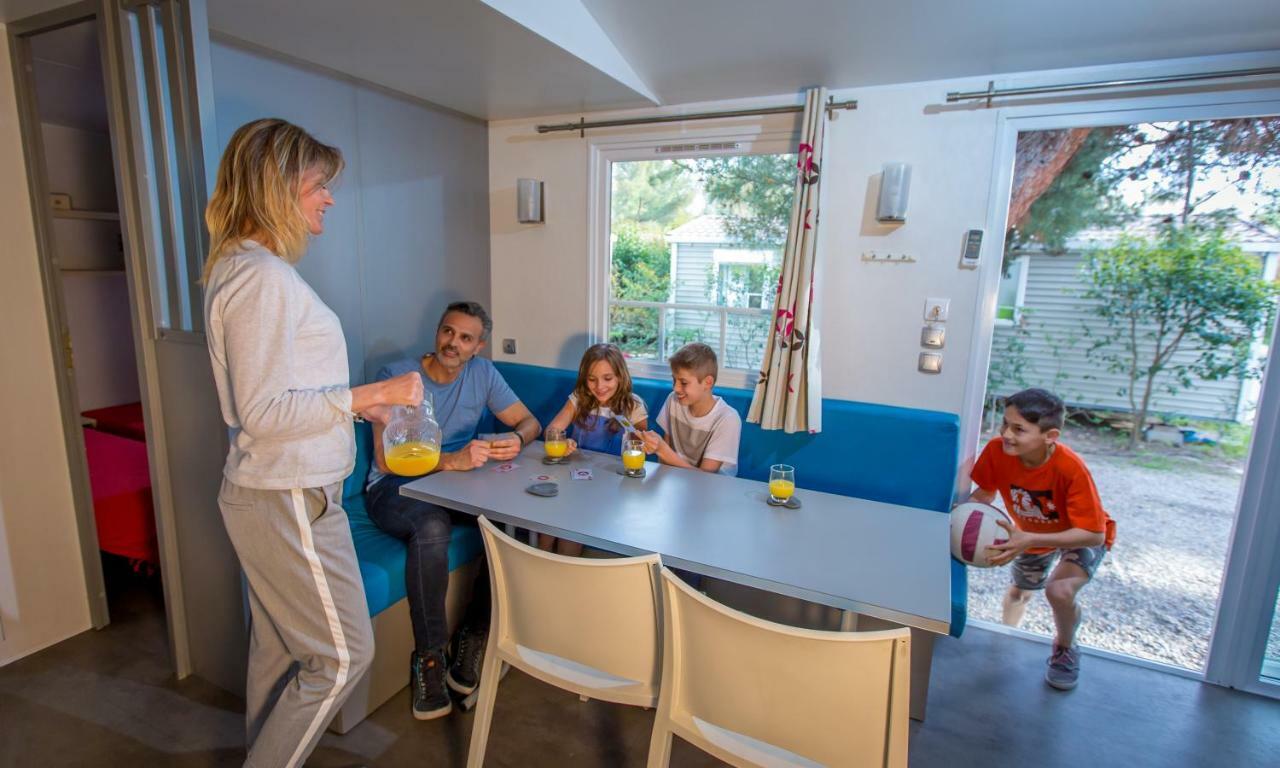 Camping Marina Plage Vitrolles  Exterior foto